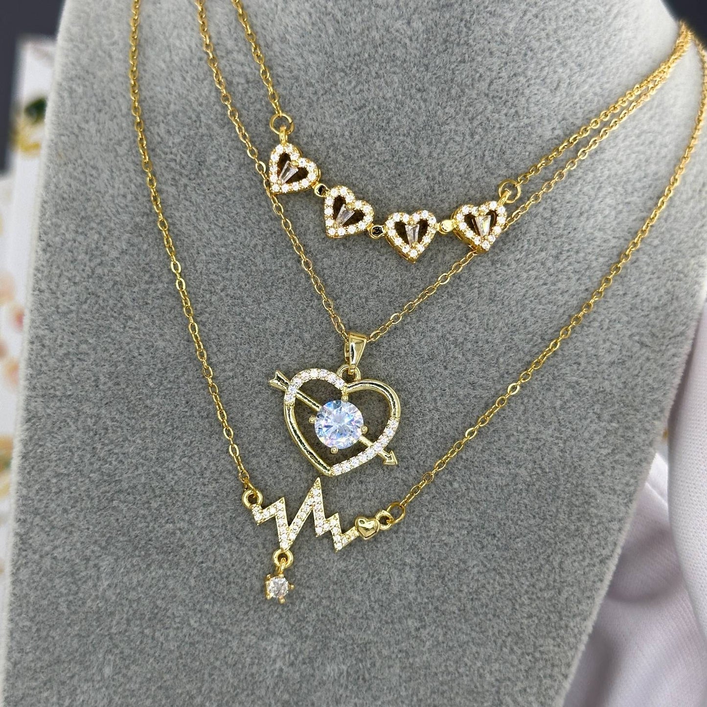 18K gold plated Stainless steel  Hearts necklace